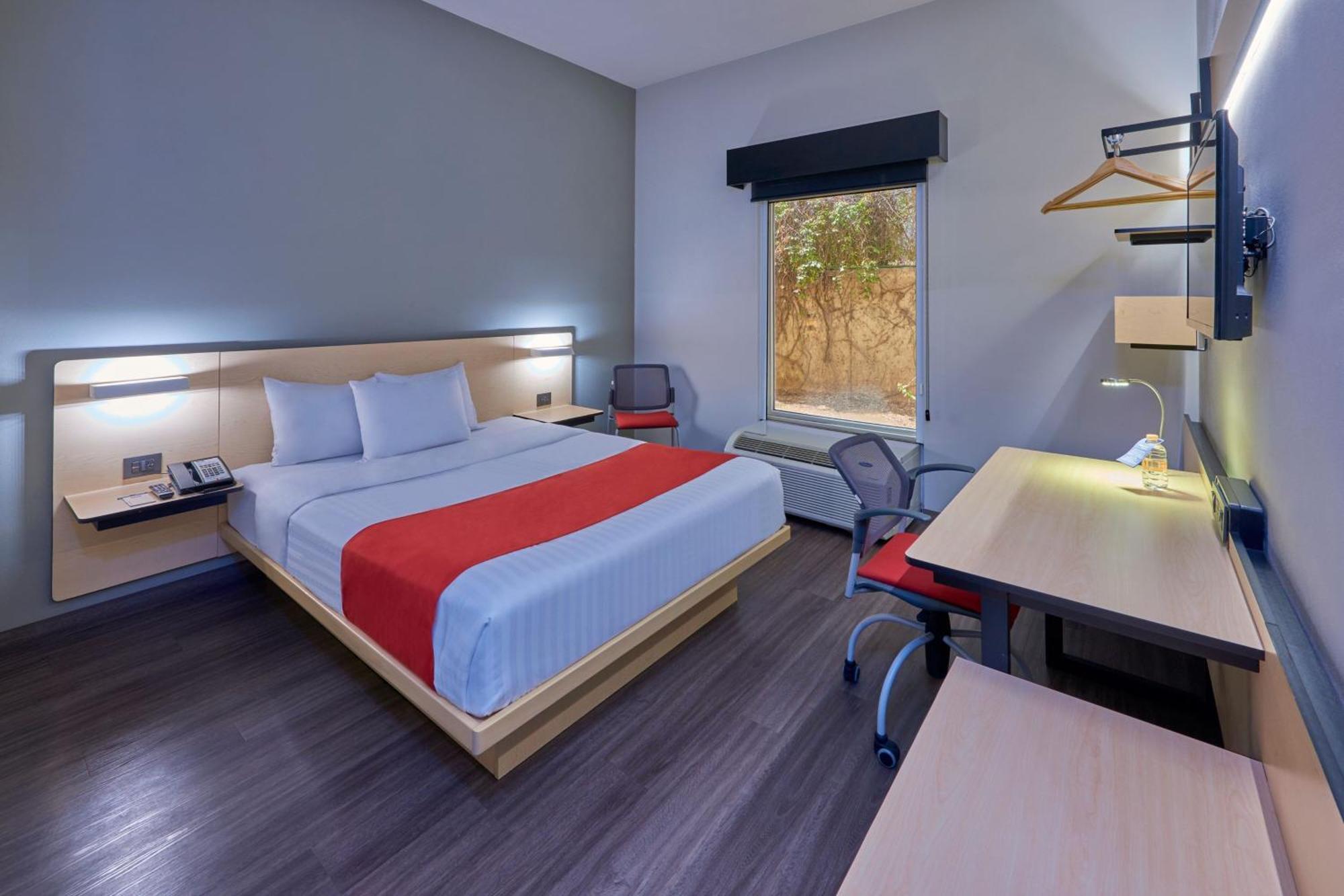 Express By Marriott Hotel 4*