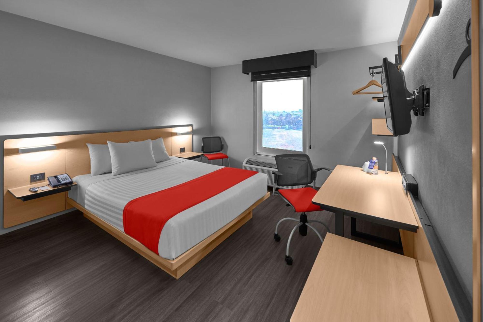 Hotel Express By Marriott 4*